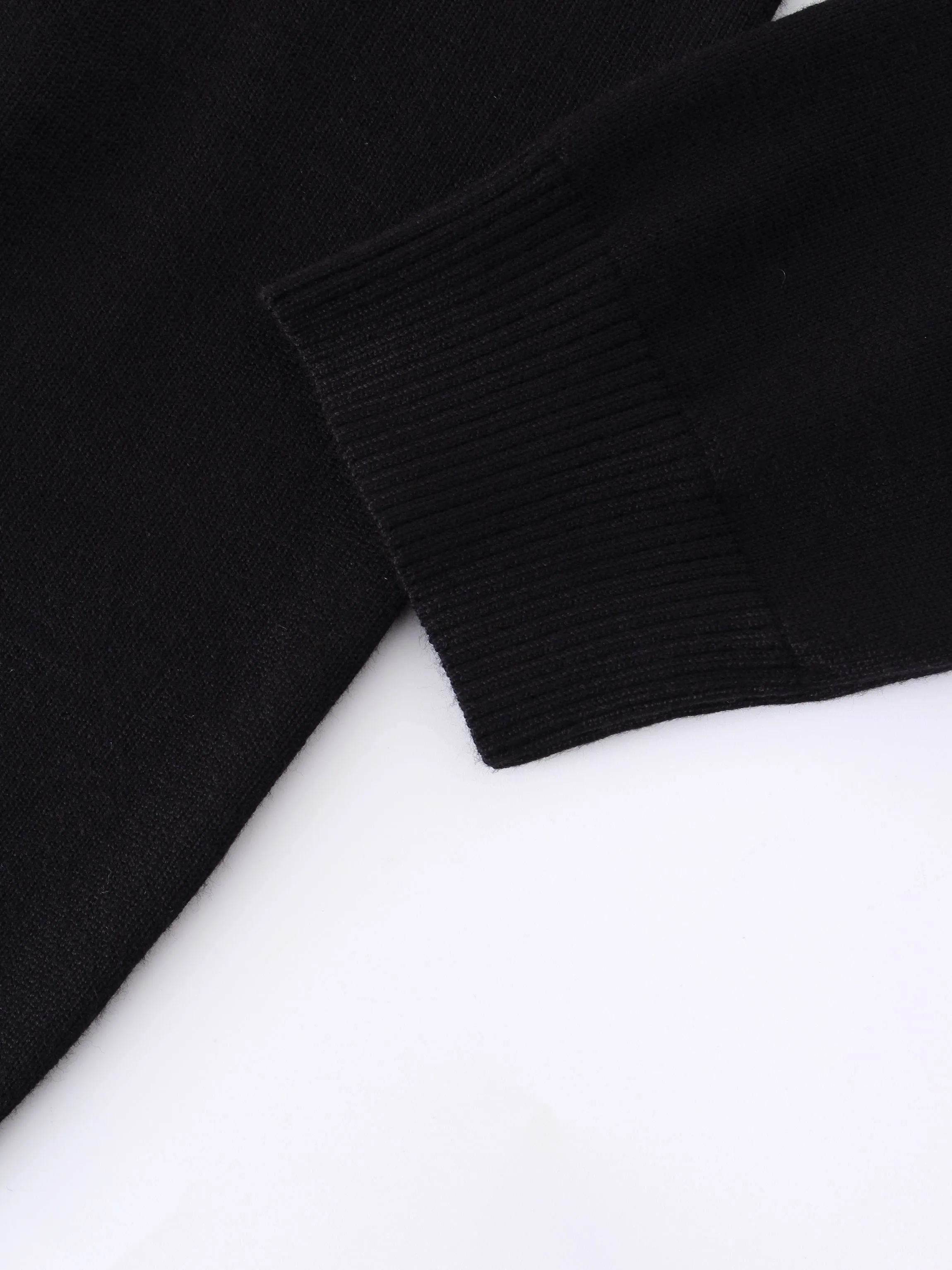 BASIC CREW SWEATER (LS) - BLACK