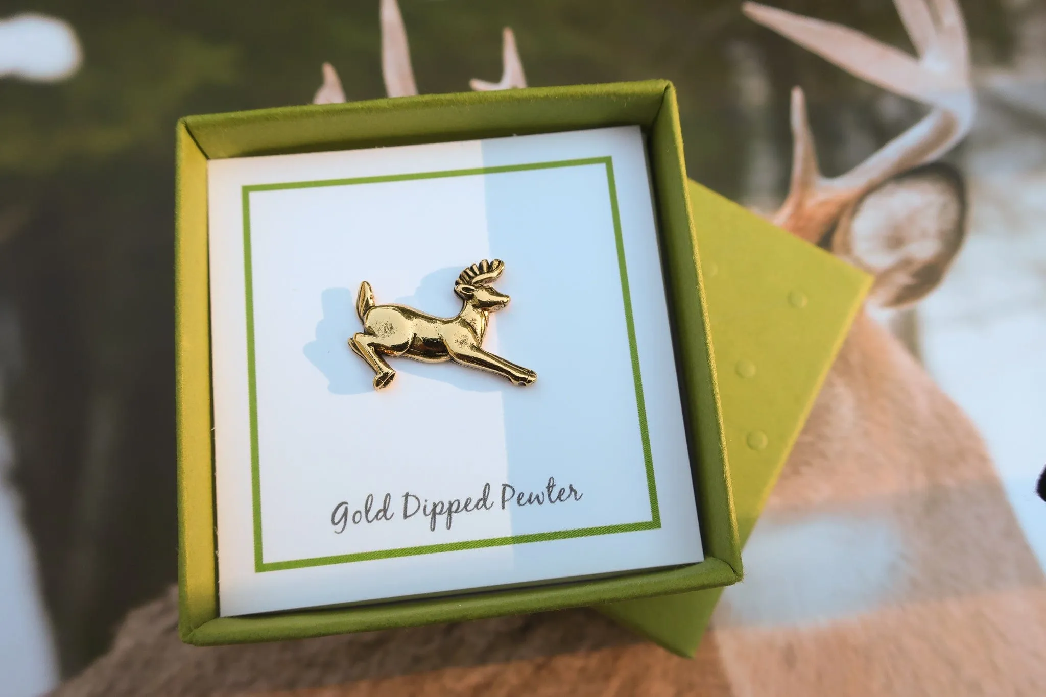 Deer Gold Lapel Pin