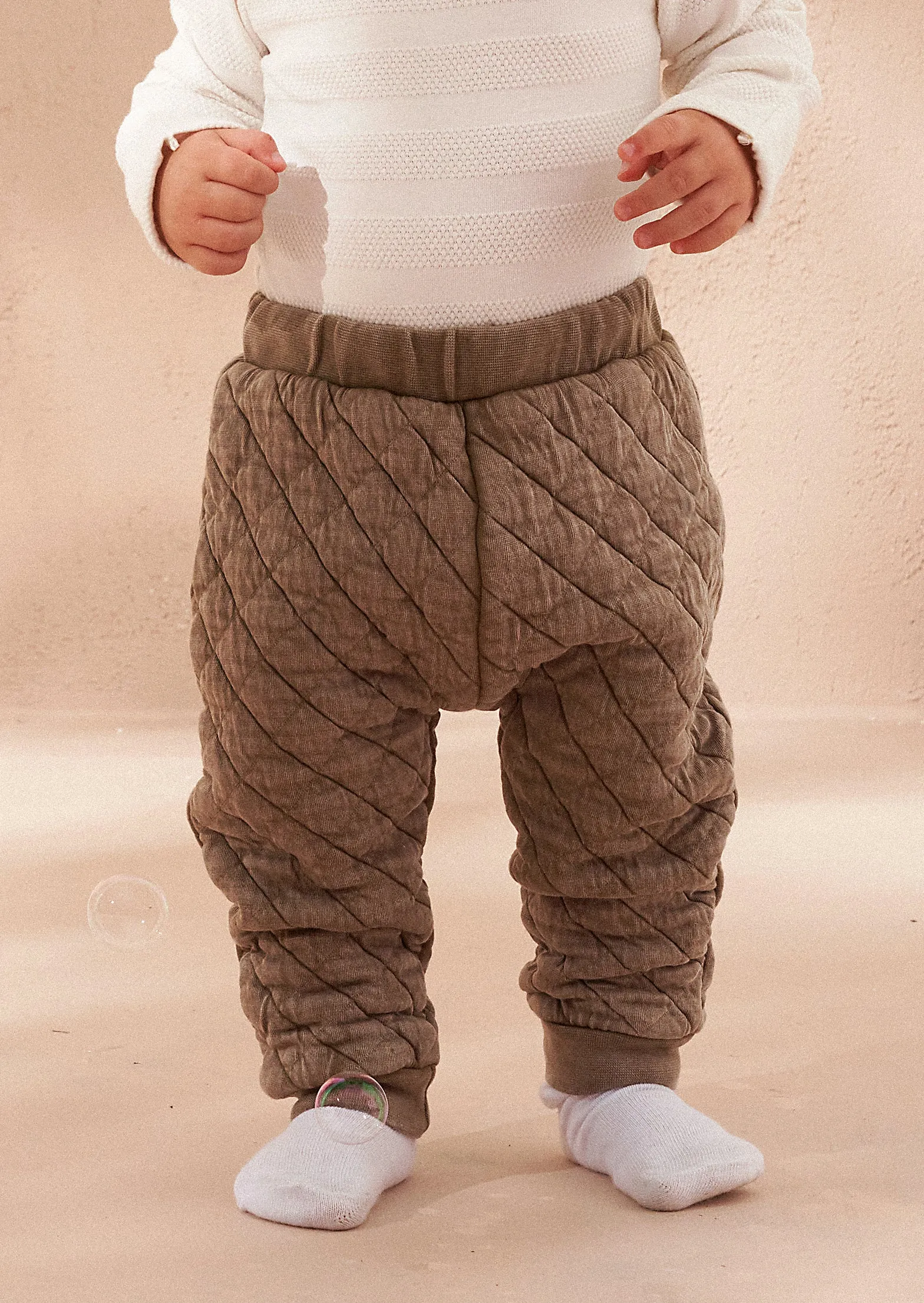 Ecru Popcorn Bodysuit & Quilted Jogger Set