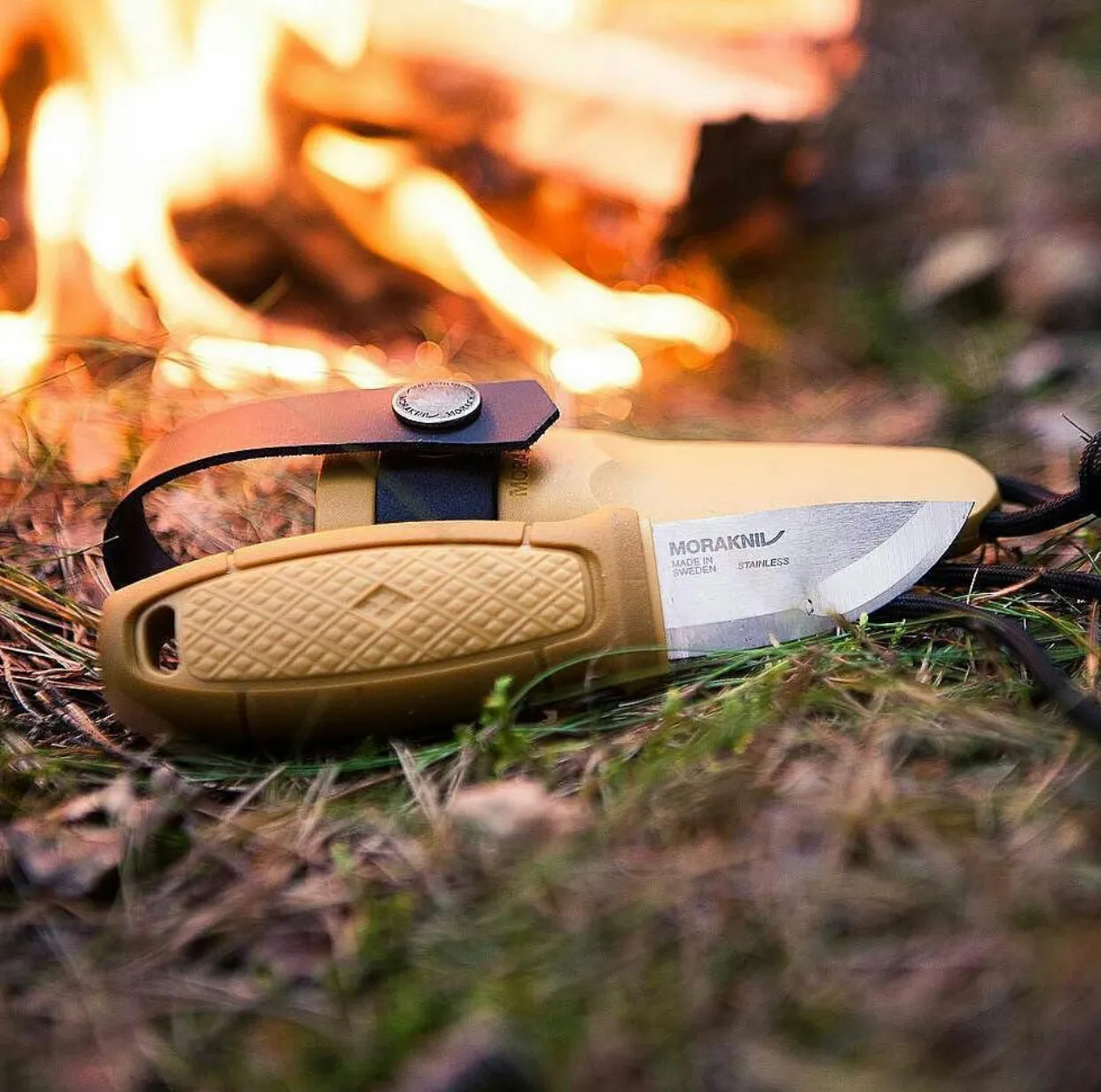 Eldris Bush Knive with Fire Kit