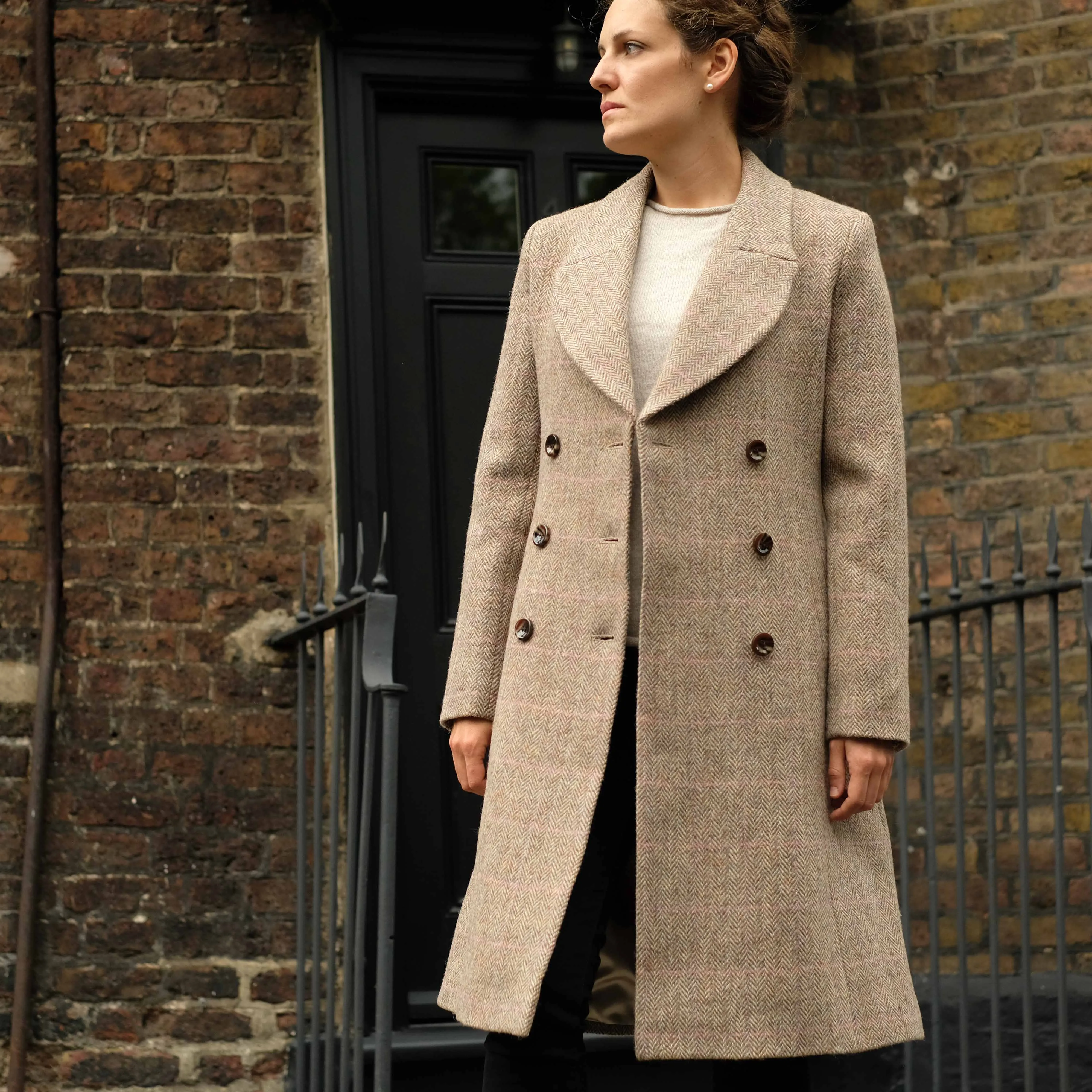 Harris Tweed Coat in Beige Herringbone