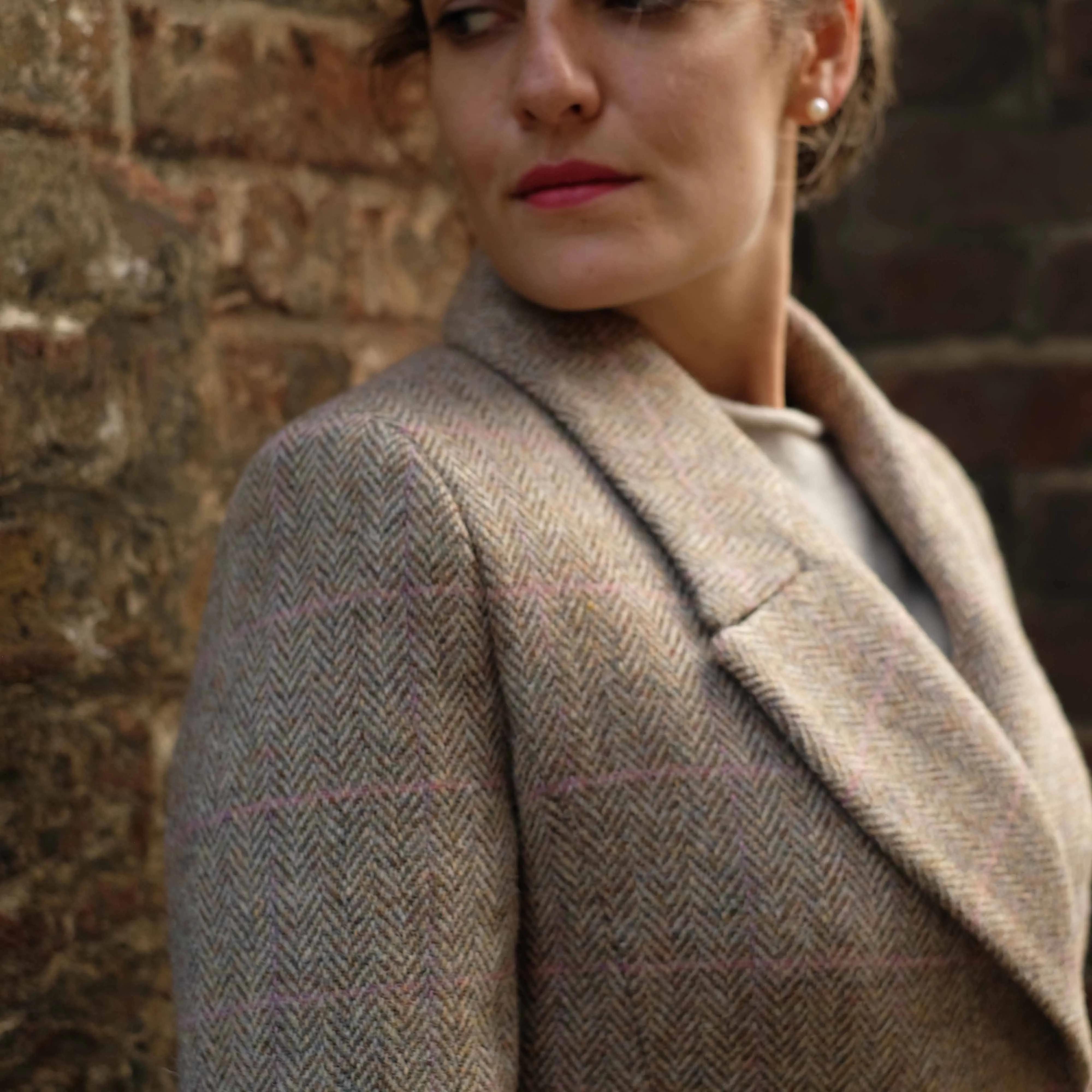 Harris Tweed Coat in Beige Herringbone