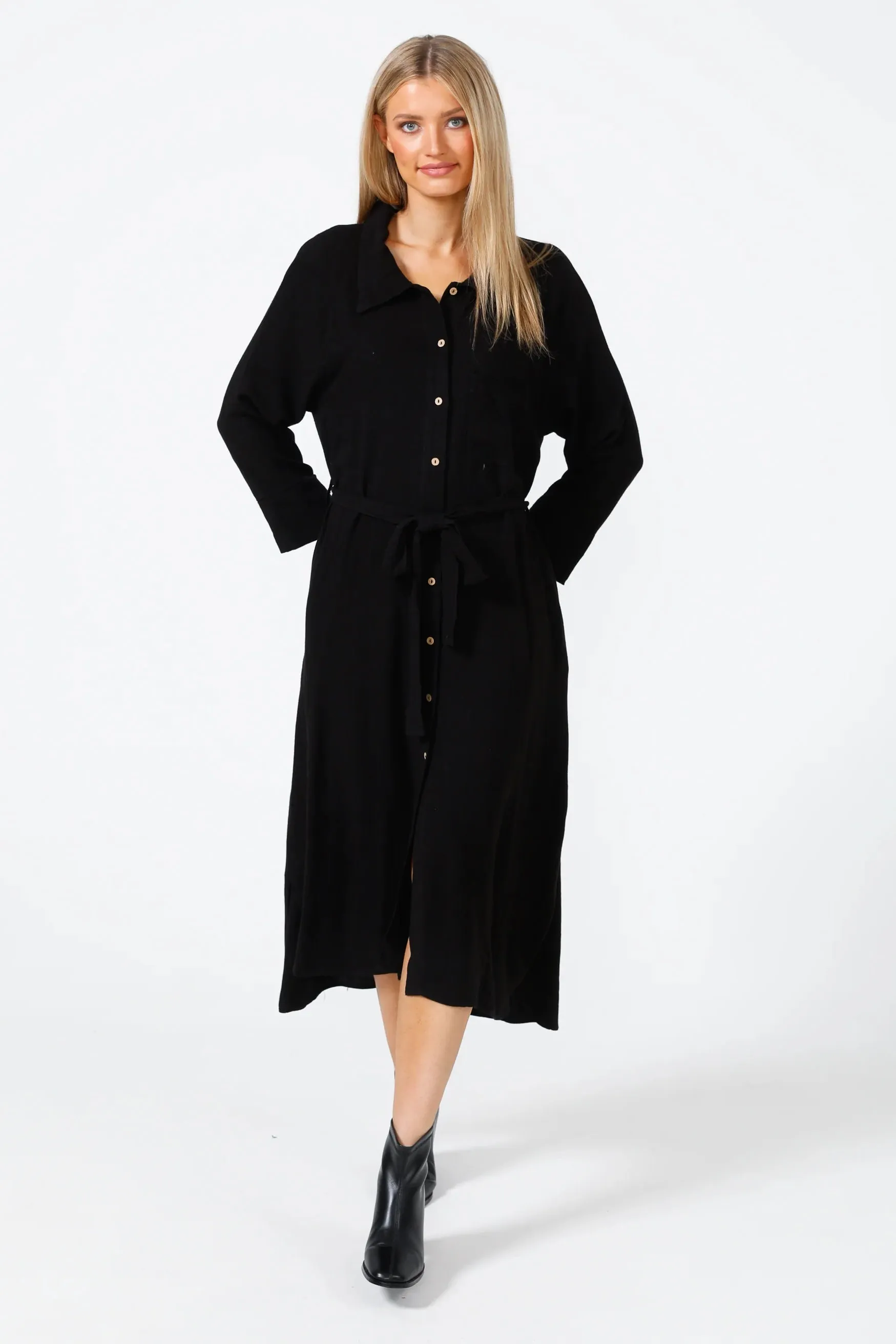 Ines Shirtdress in Black