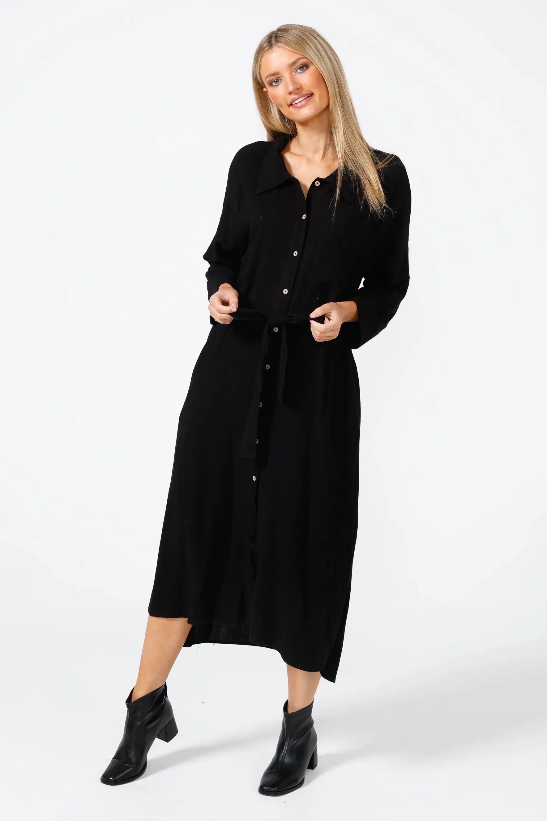 Ines Shirtdress in Black