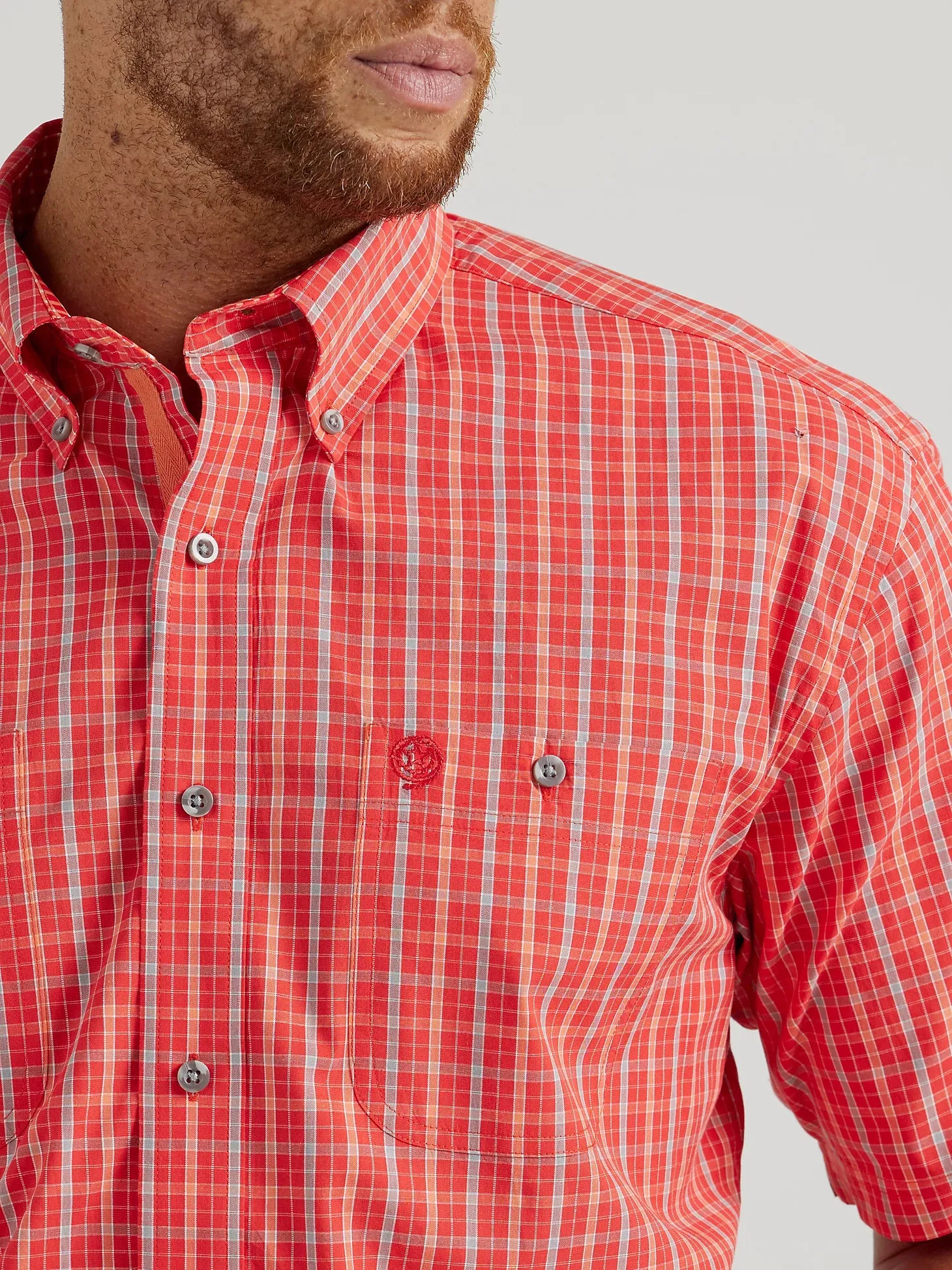 Men's George Strait Short Sleeve 2 Pocket Button Down Shirt in Fiesta Red Plaid alternative view 2 MEN'S Wrangler GEORGE STRAIT SHORT SLEEVE 2 POCKET BUTTON DOWN SHIRT IN FIESTA RED PLAID - 112346545