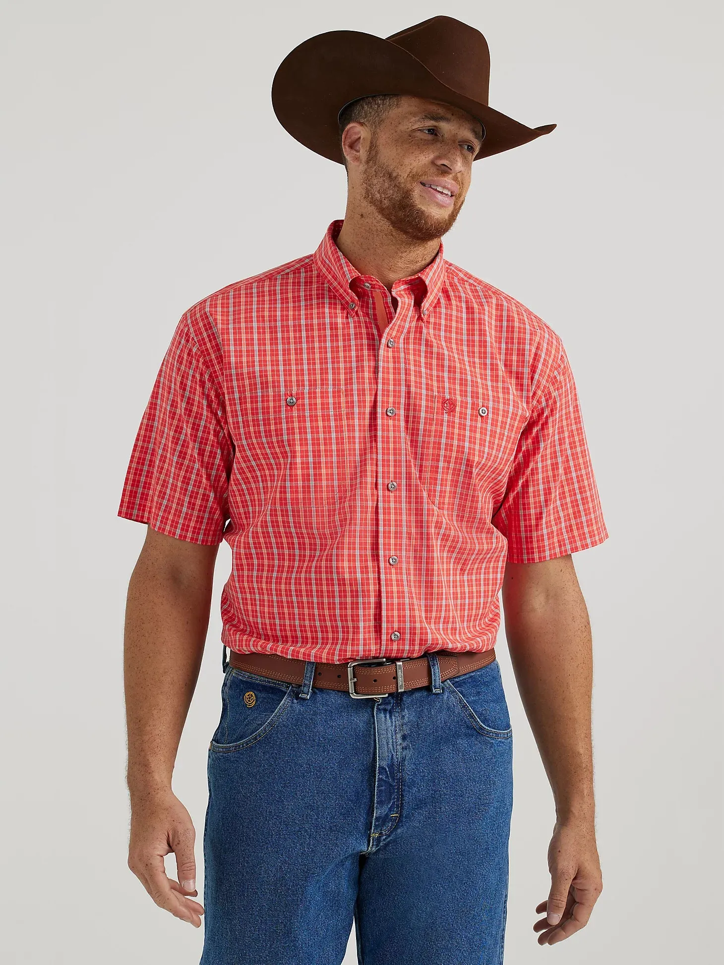 Men's George Strait Short Sleeve 2 Pocket Button Down Shirt in Fiesta Red Plaid alternative view 2 MEN'S Wrangler GEORGE STRAIT SHORT SLEEVE 2 POCKET BUTTON DOWN SHIRT IN FIESTA RED PLAID - 112346545