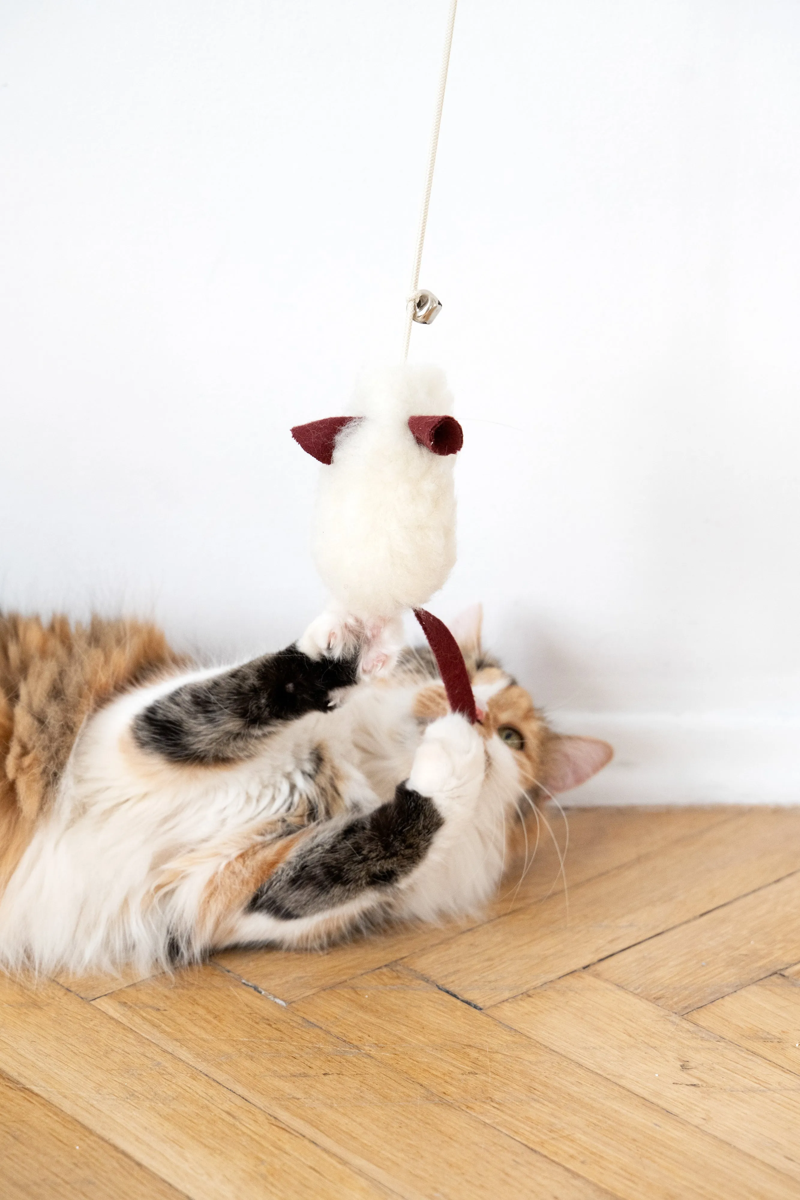 Natural Woolen Cat Toy: Mouse