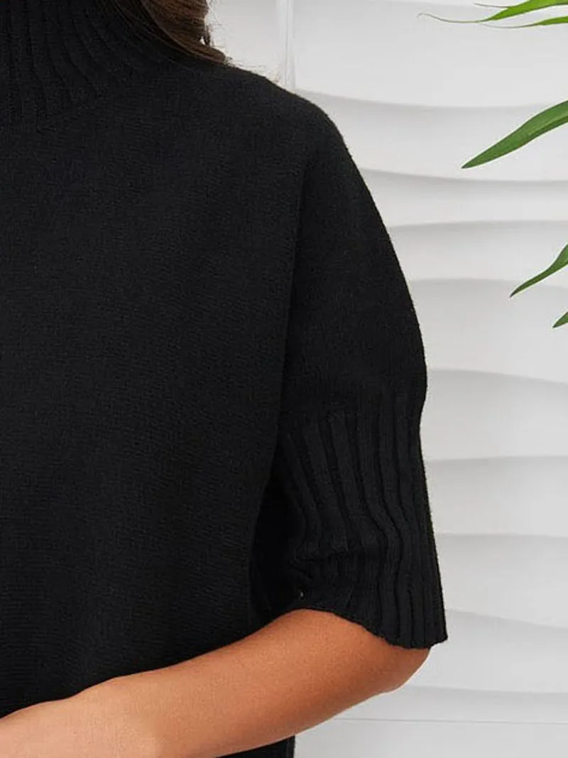 Refined Ribbed Turtleneck Sweater - Black