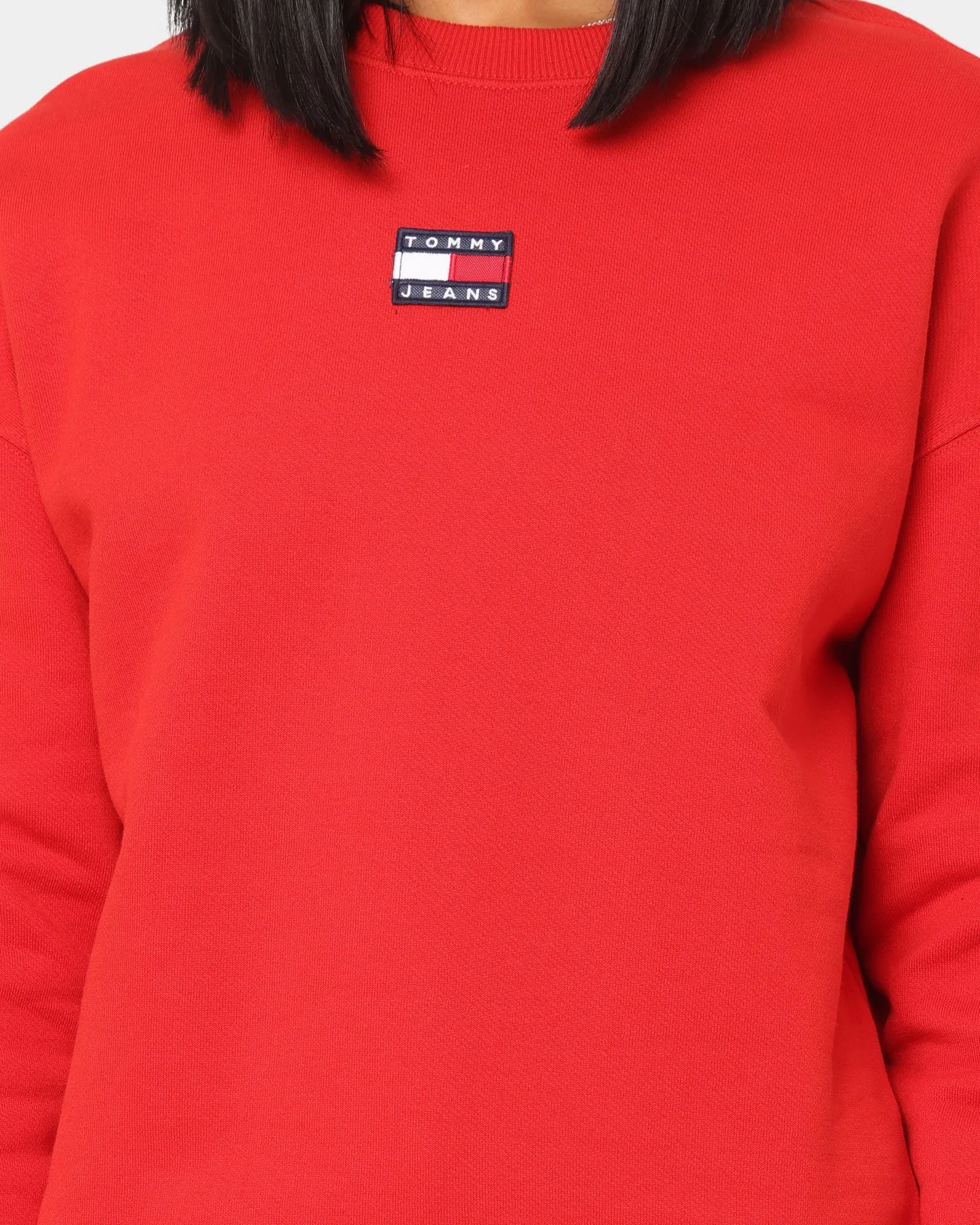 Tommy Jeans Women's Centre Badge Crewneck Deep Crimson